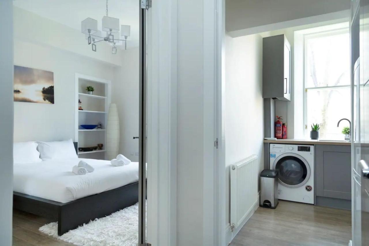 Bright 2 Bedroom Flat Next To Meadows Park Единбург Екстериор снимка