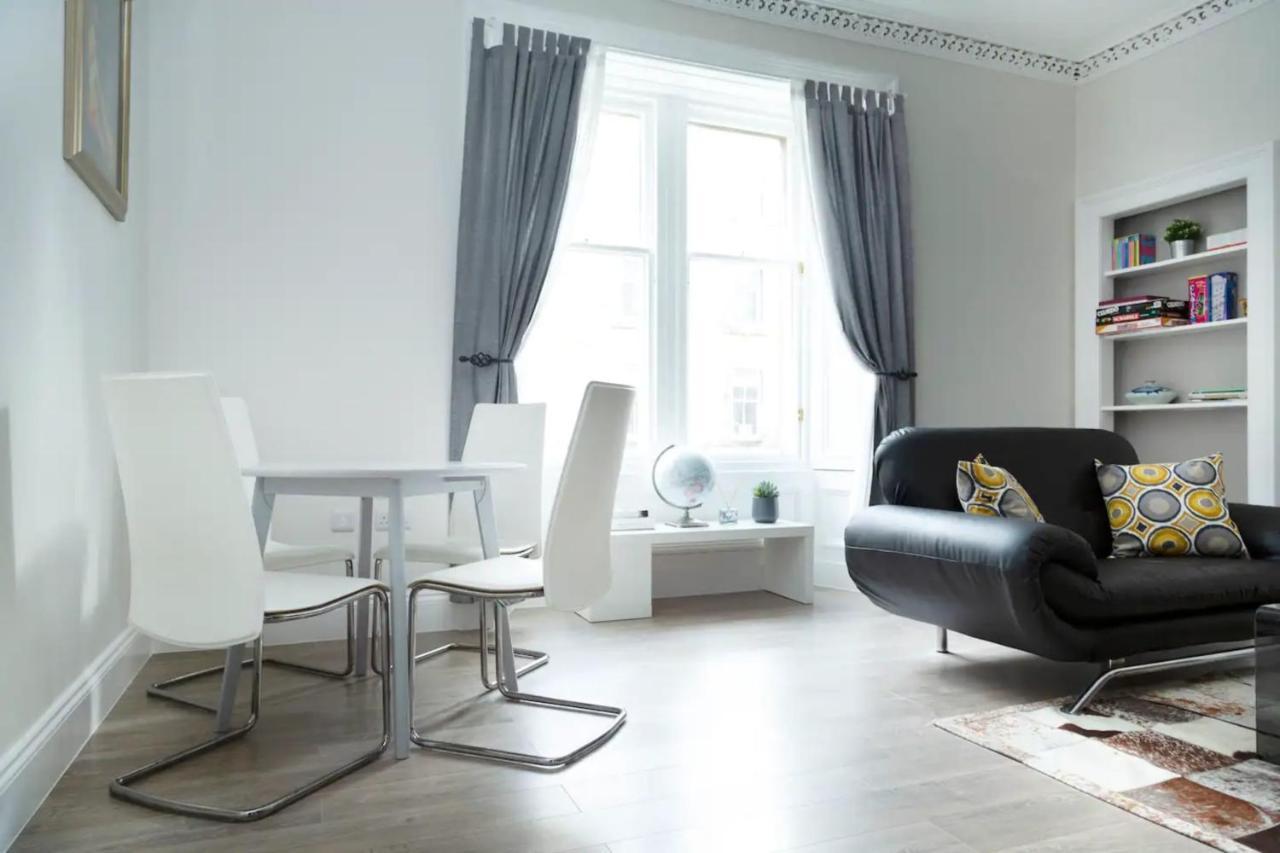 Bright 2 Bedroom Flat Next To Meadows Park Единбург Екстериор снимка